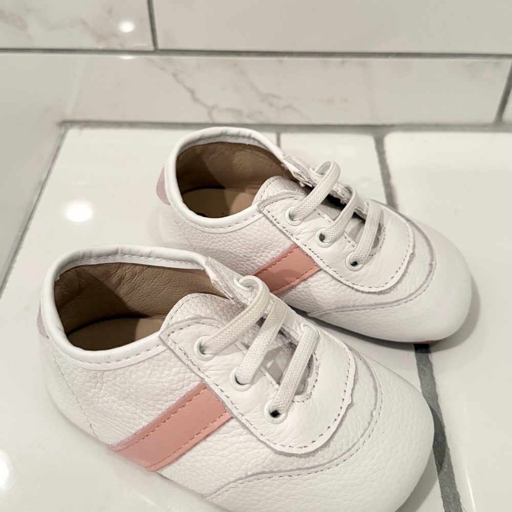 Little Love Bug White and Pink Toddler Girl Shoes - Size 7